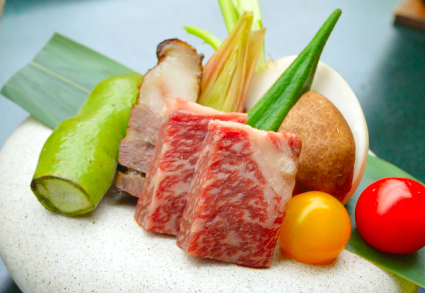 たつた旅館　料理　牛肉