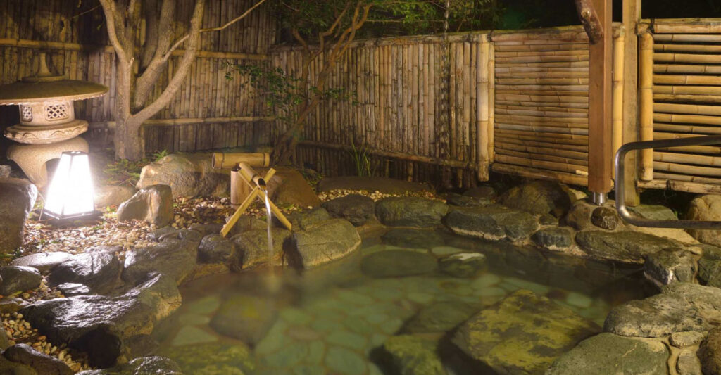 たつた旅館　貸切露天風呂　月下美人
