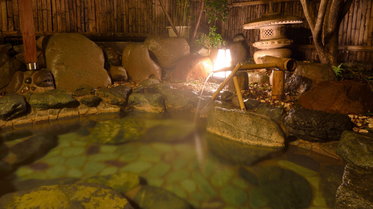 たつた旅館　貸切露天風呂　月下美人